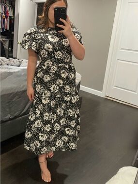 NWT Who What Wear Black and White Floral Maxi Dress